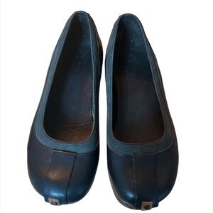 Dr. Martens Black Leather 11713 Women's Flats Size:7